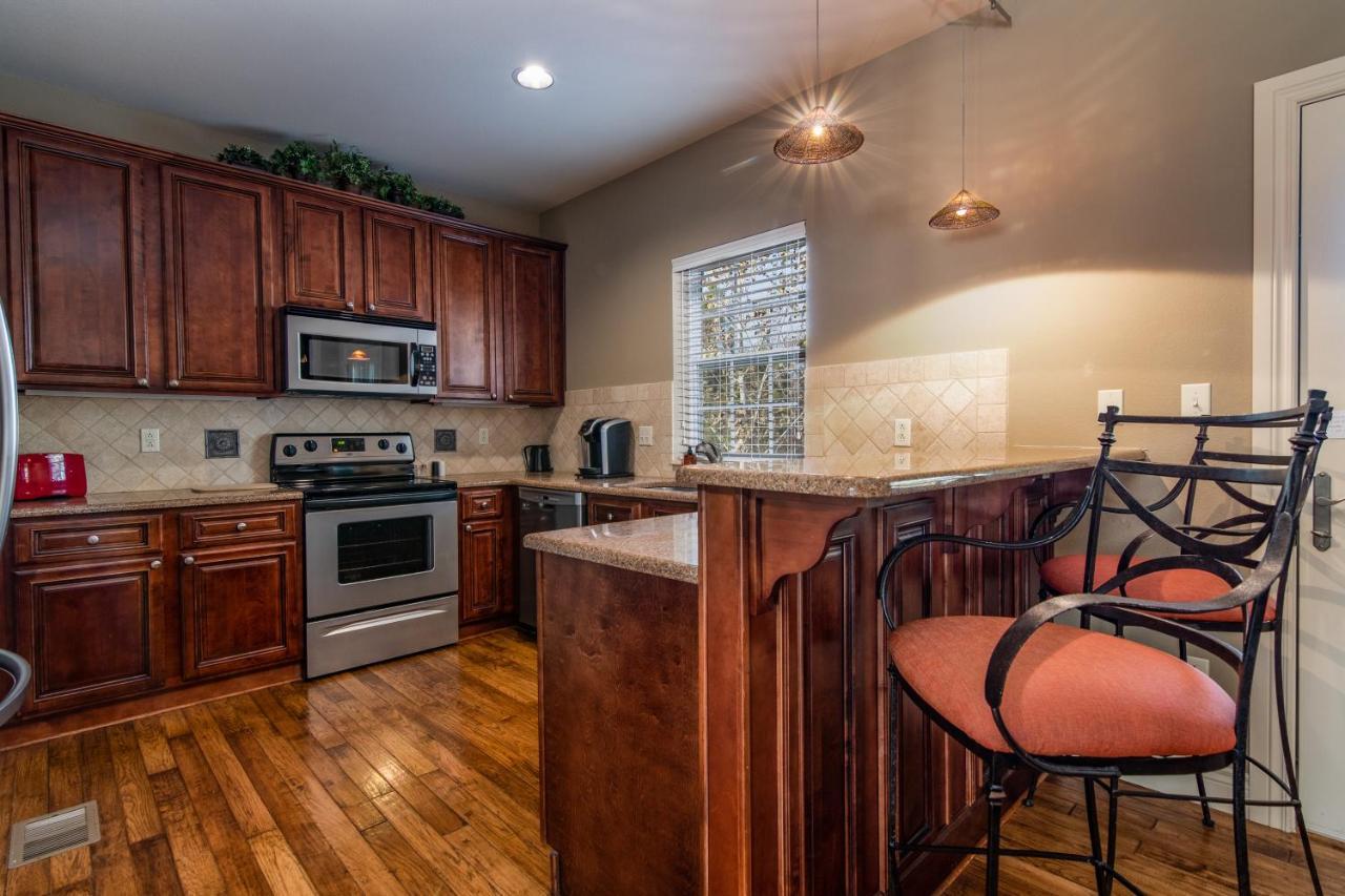 Two Bedroom Villa In The Heart Of Branson! 외부 사진