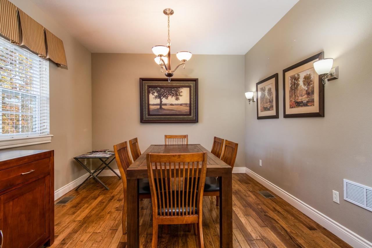 Two Bedroom Villa In The Heart Of Branson! 외부 사진