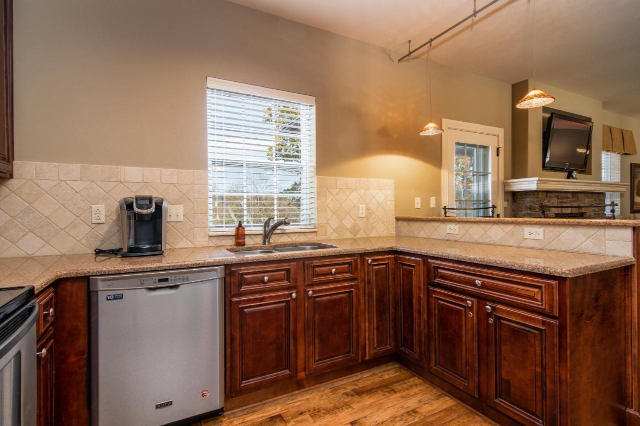 Two Bedroom Villa In The Heart Of Branson! 외부 사진